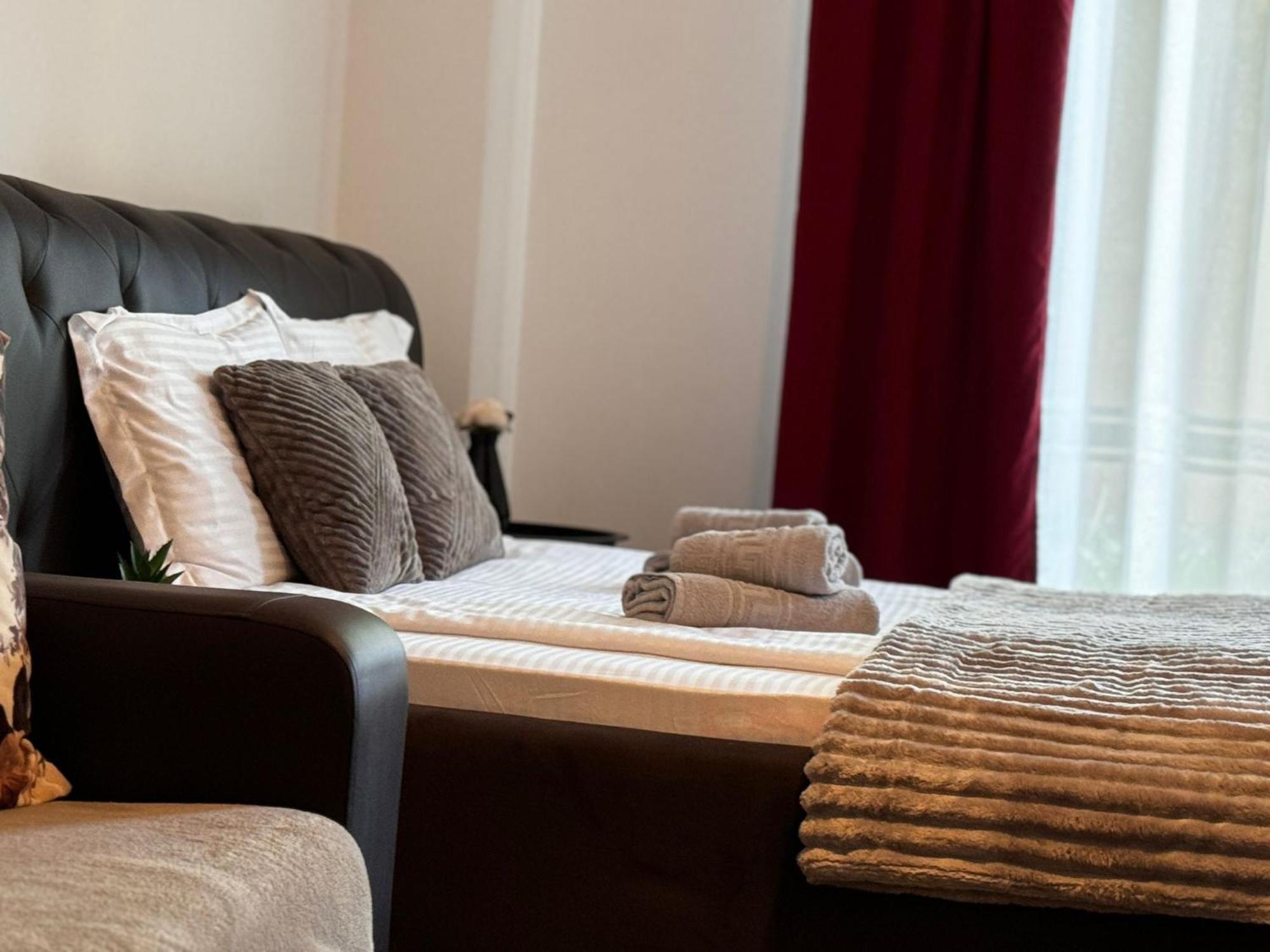 Inisteresidence Brasov Luaran gambar